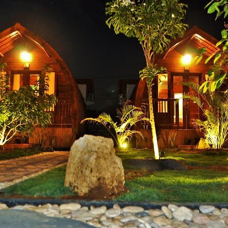 Setilas Bungalows Batununggul Exterior foto