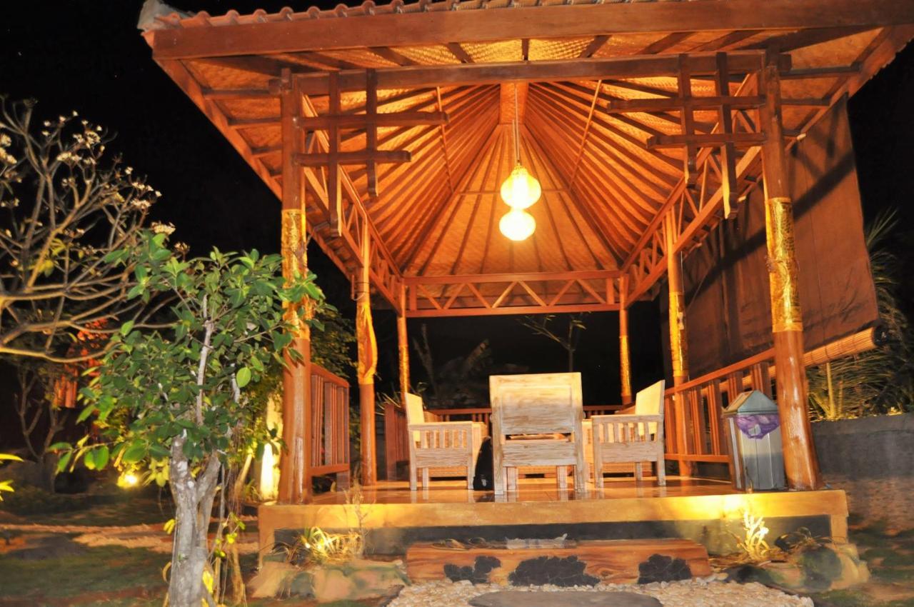 Setilas Bungalows Batununggul Exterior foto