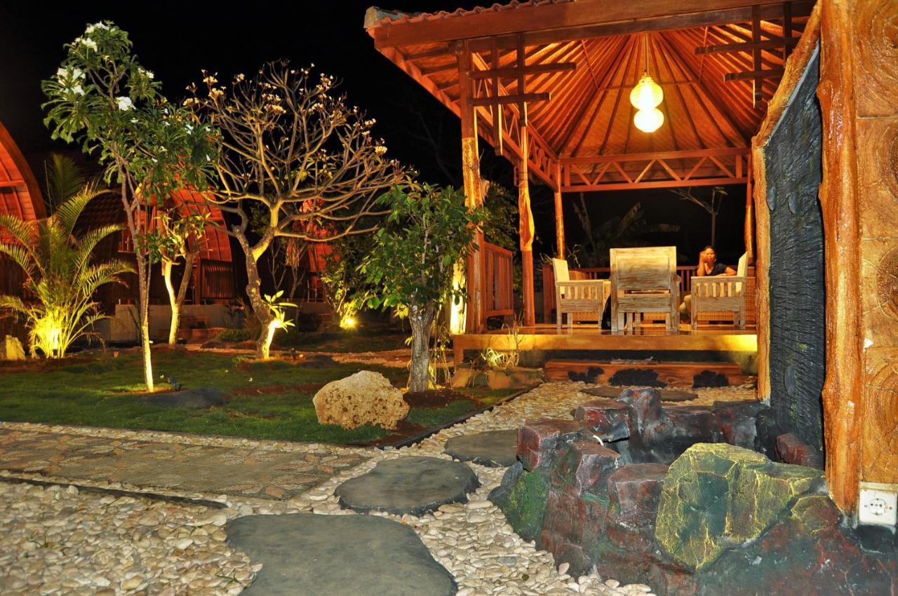 Setilas Bungalows Batununggul Exterior foto
