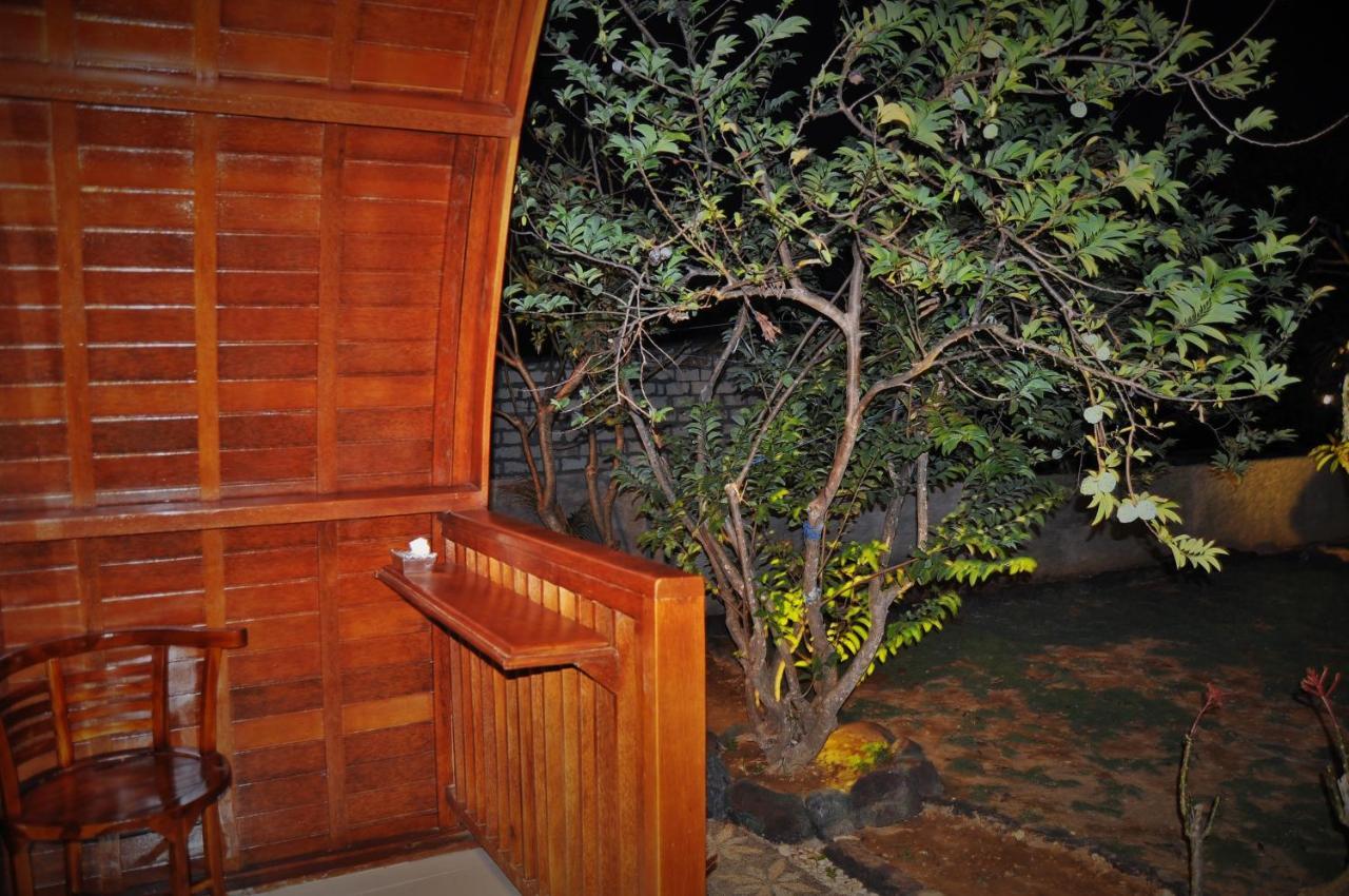 Setilas Bungalows Batununggul Exterior foto