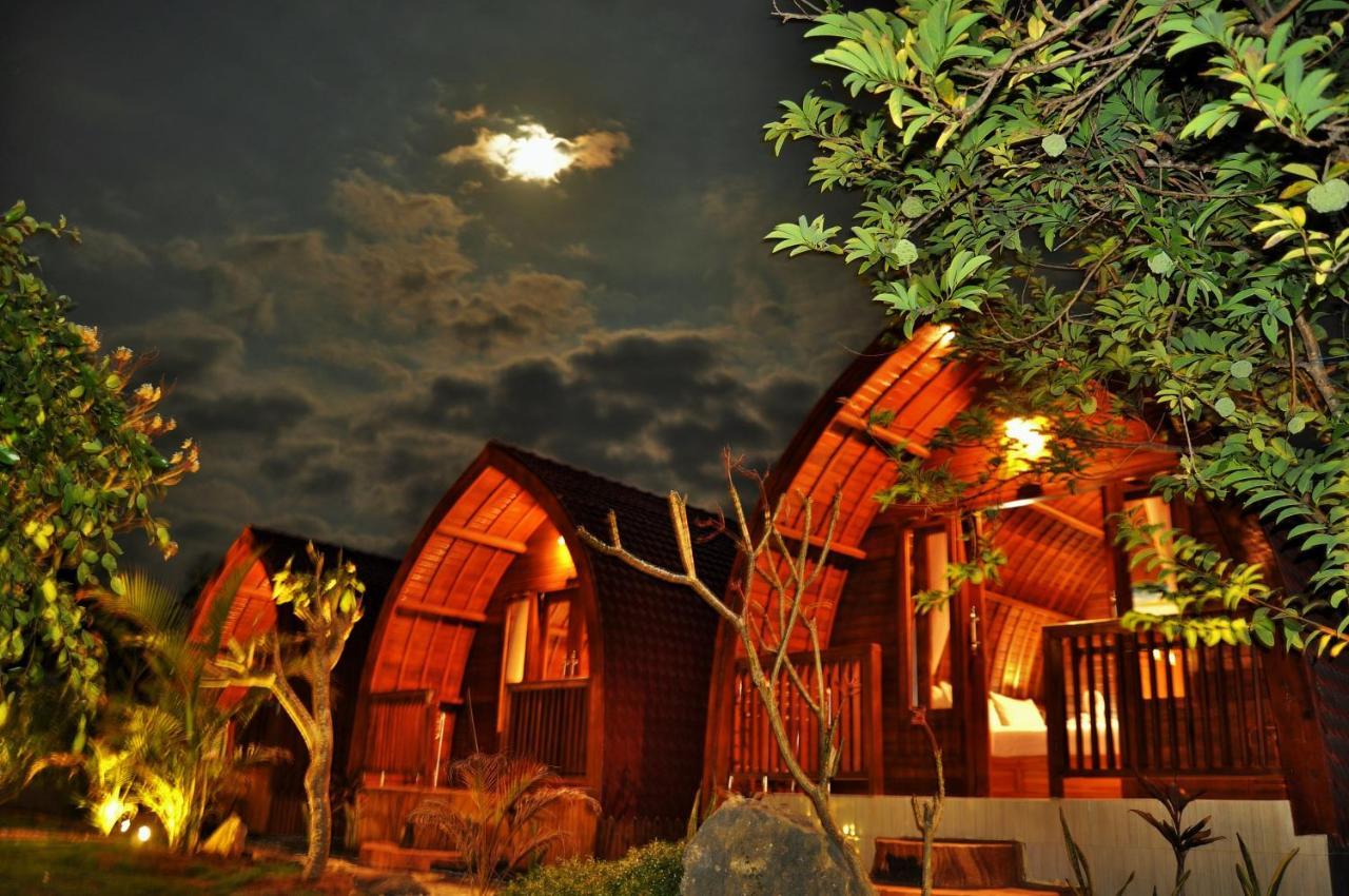 Setilas Bungalows Batununggul Exterior foto